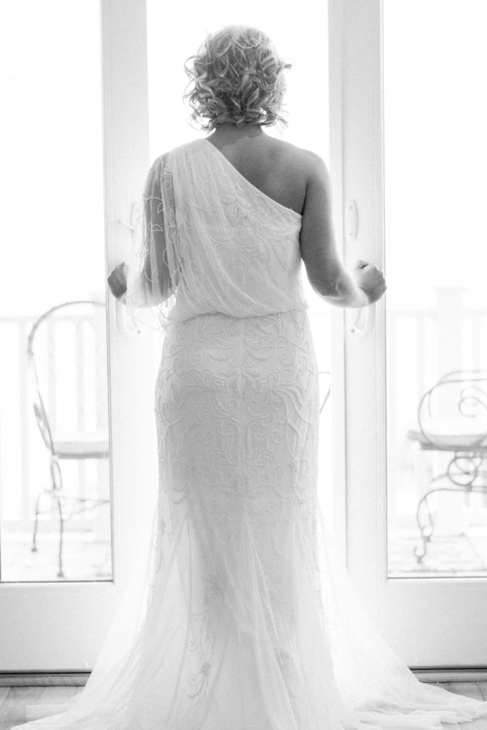 charlotte wedding photographers destination wedding in tampa florida black and white bride in wedding dress