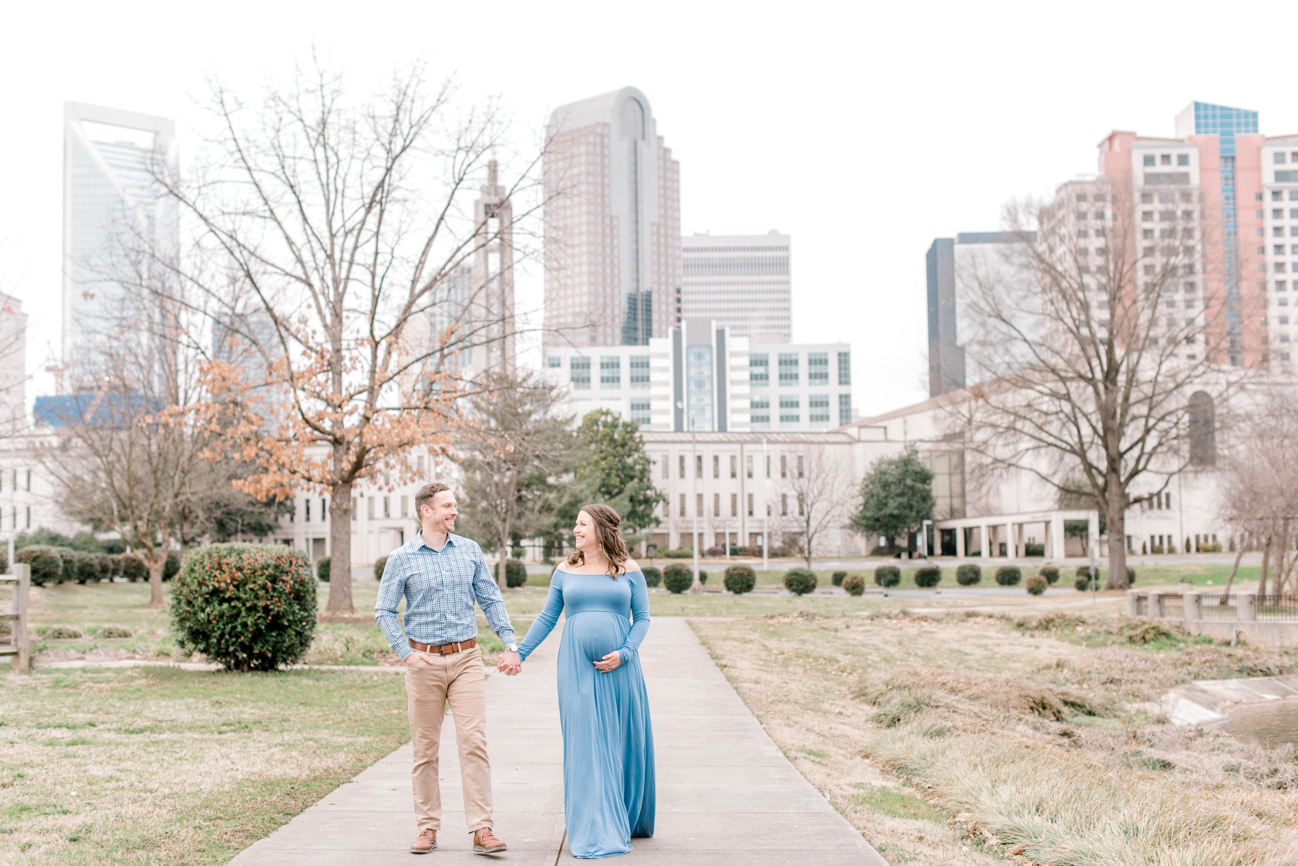 maternity session in Marshall Park